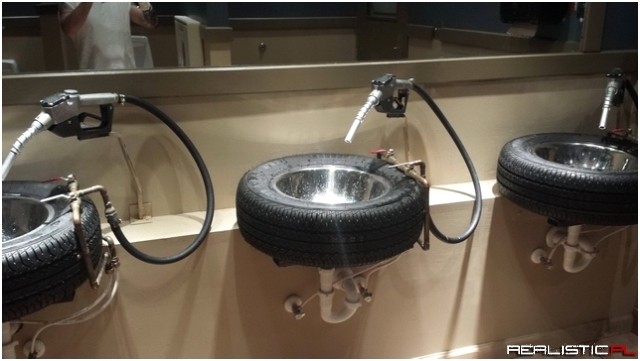 Łazienka na stacji benzynowej