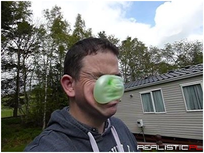 Face meets water bomb