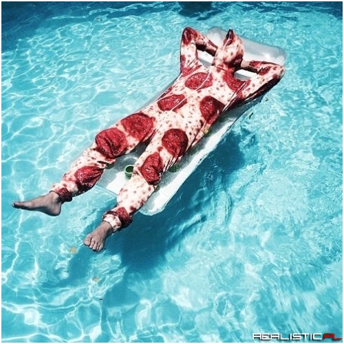 Because You've Secretly Always Wanted to Look Like a Giant Pizza