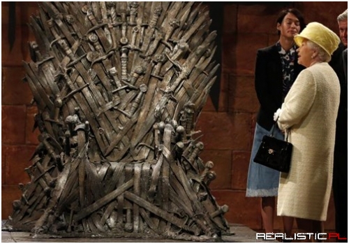 Caption the Queen!