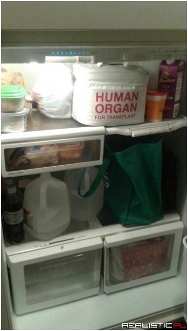 How to Get Coworkers to Stay Away From Your Lunch