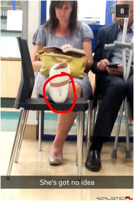 She's Walking on Dong-Shine