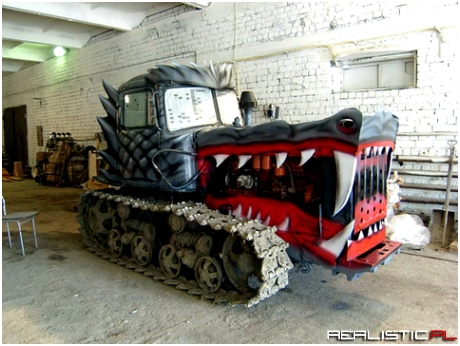 Spychacz niby zwyczajny a jednak nie