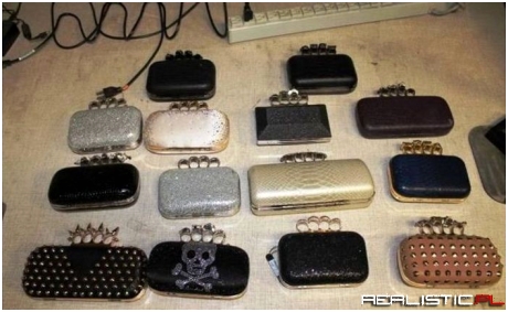 Torebki dla bezbronnych kobiet