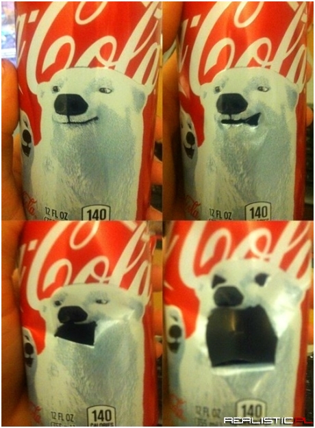 Wkurzony niedźwiedź Coca Coli