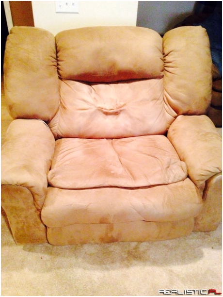 Fat Princess Leia chair wants a kiss