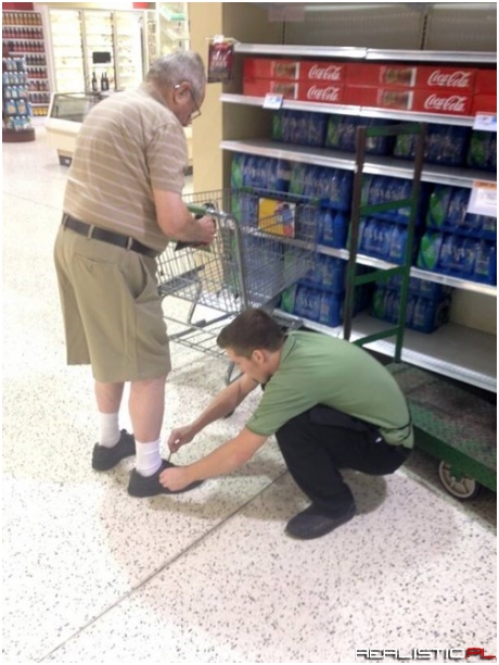 Grocery Store Employee Goes the Extra Mile