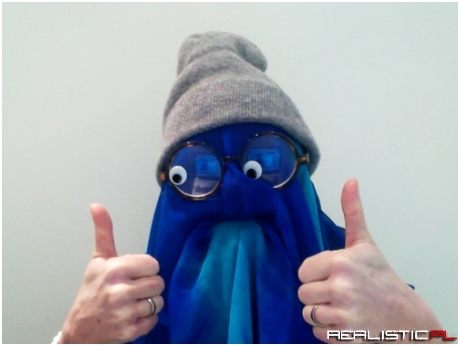 MY MUM JUST WALKED INTO MY ROOM LIKE THIS