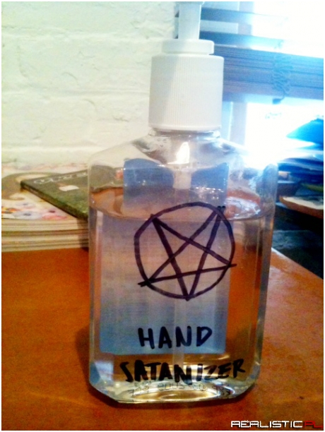 Hand satanizer