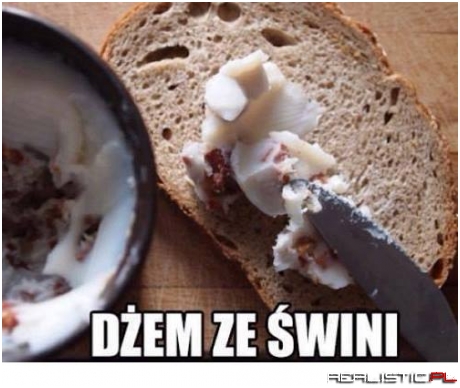 Do tego ogórek kiszony!